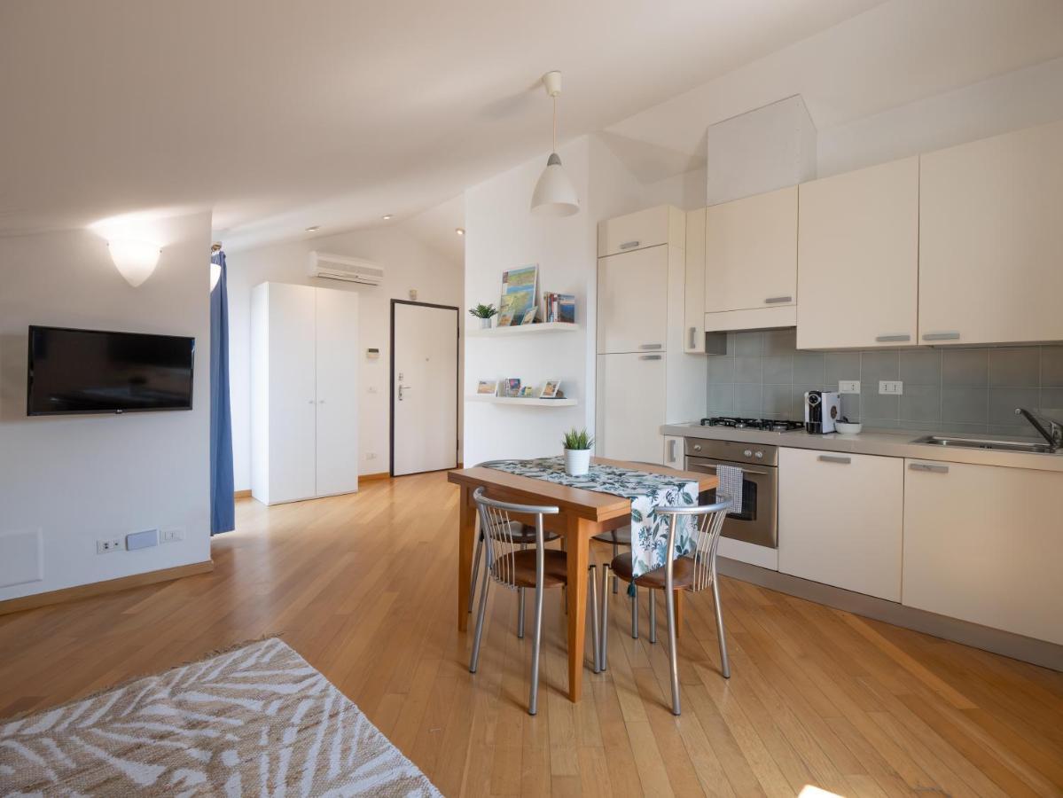 Appartamento Pesco "A Casa Felice" Pietra Ligure Exterior foto